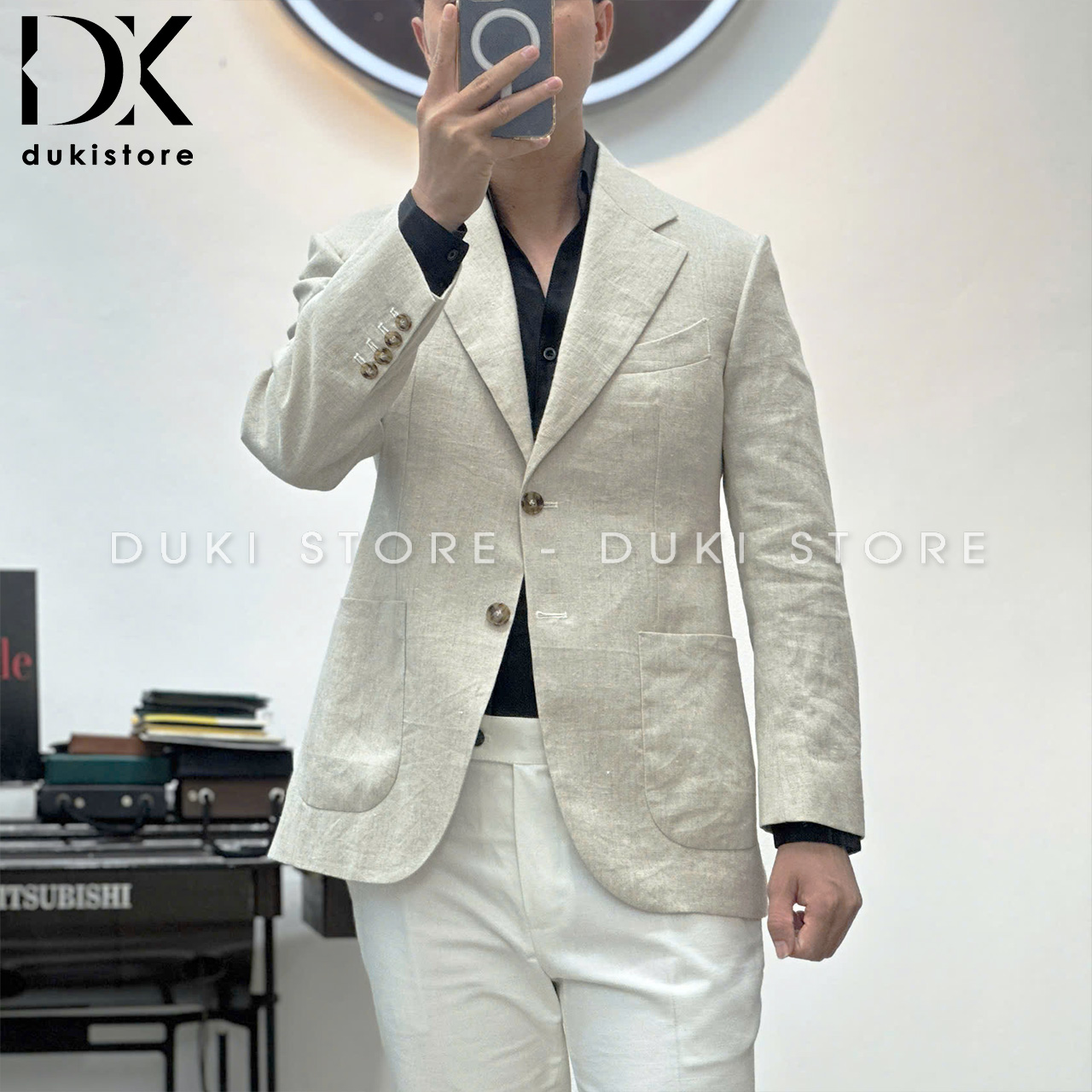 ao-vest-ao-blazer-nam-2-cuc-mau-ghi-1-lop-dep-ADK0027-1.jpg